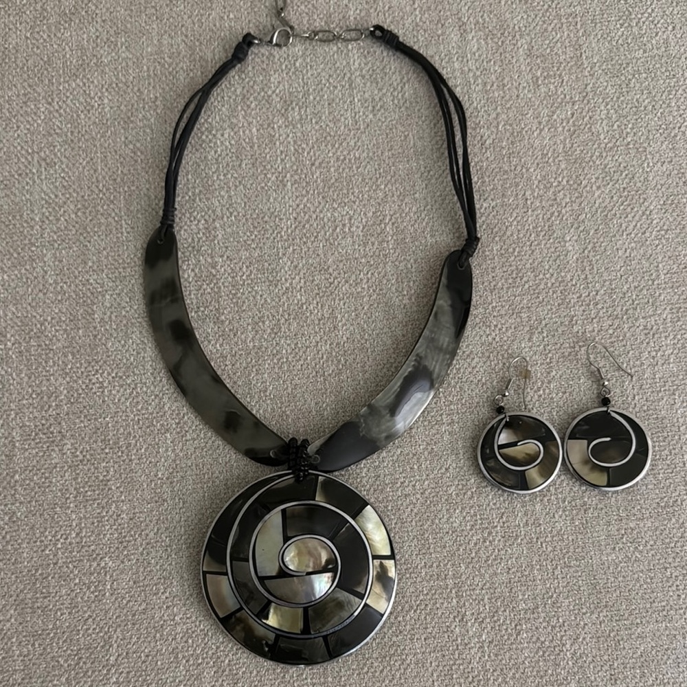 Elegant Black and Silver Spiral Necklace and Earring Set
